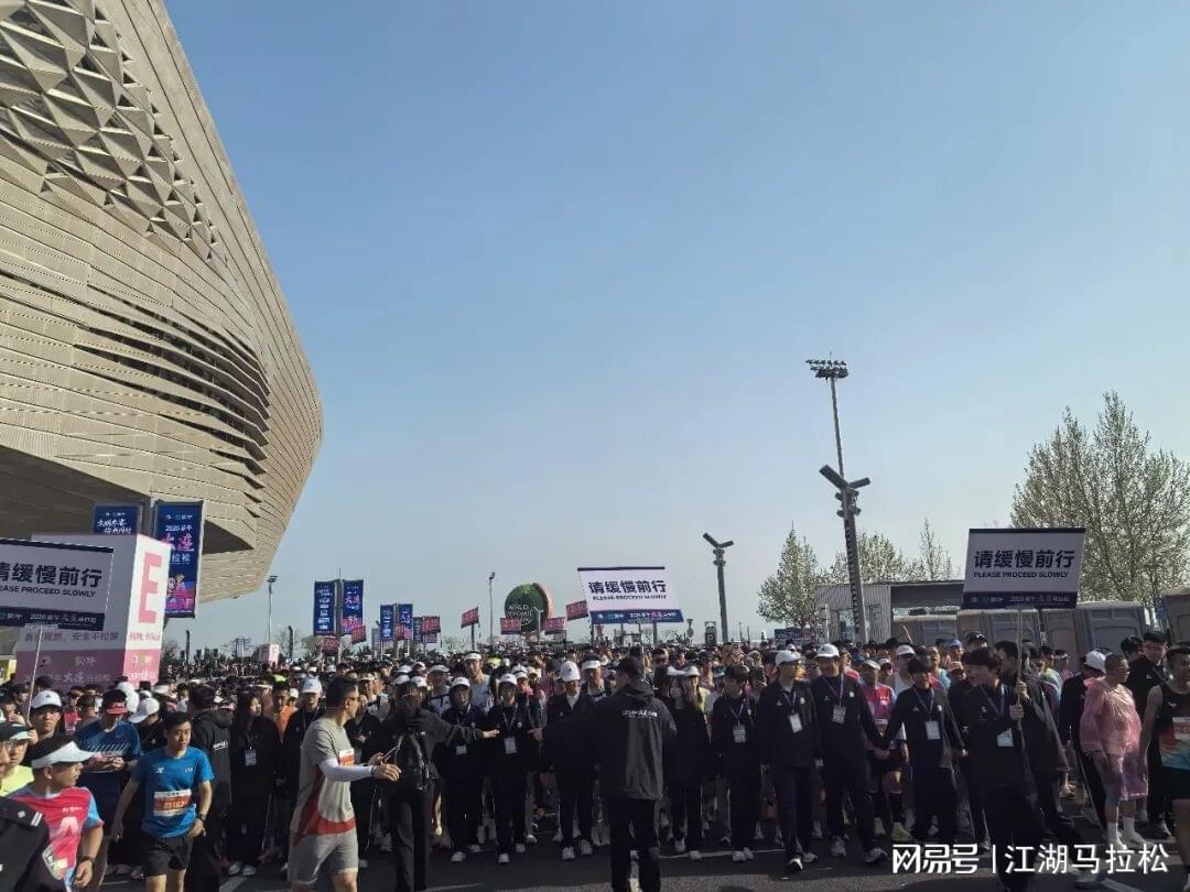 北青谈C罗：捧不捧杯都已不再重要，传奇早已铸就